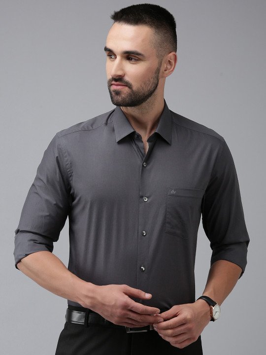Arrow, Men Smart Spread Collar Solid Cotton Slim Fit Formal Shirt - Image 3
