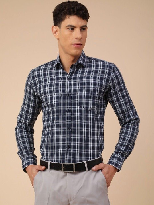 Men Slim Fit Checked Casual Shirt, Navy Blue